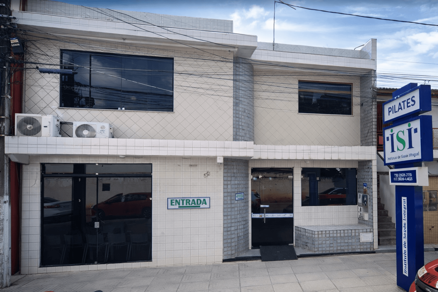 Fachada da Clínica ISI em Serrinha-BA